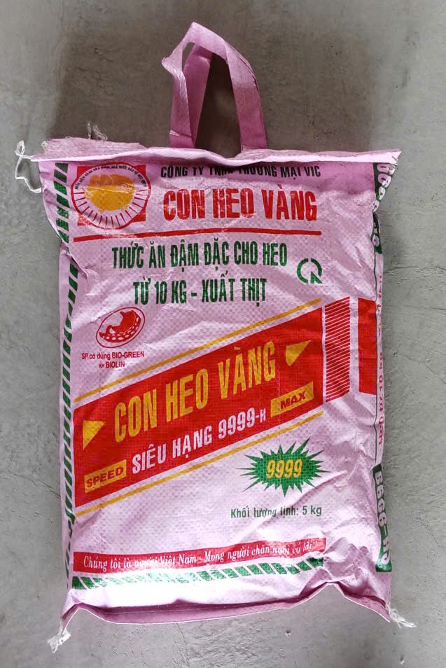 Cám Con Heo Vàng 9999 ( Túi ) / Lẻ 24k/kg