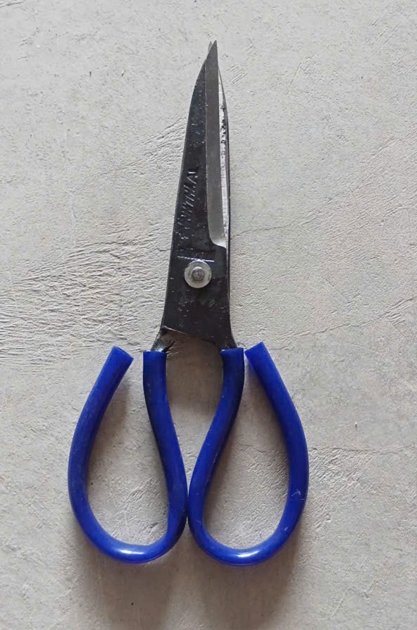 Kéo Sắt ( Chiếc )