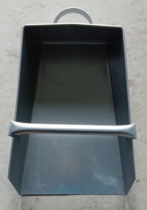Xẻng Hót Thóc Sắt